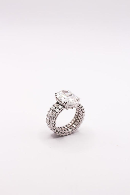 ENGAGEMENT RINGS