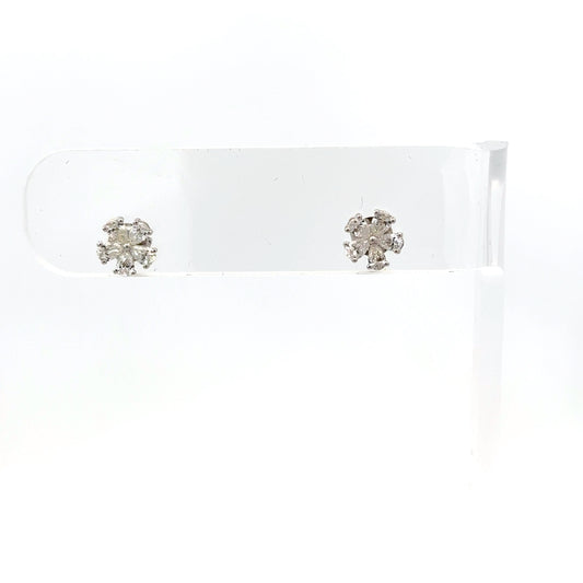 14kt white gold studs with flower