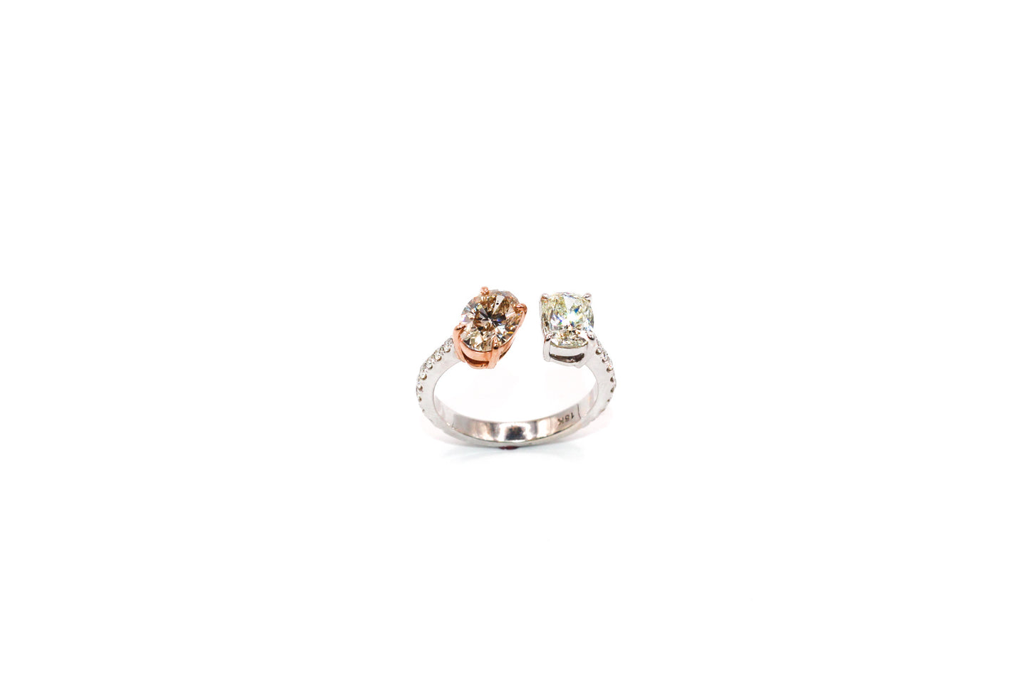 18KT Two Tone Engagement Ring with Oval and Cushion Cut (Round Diamonds on Band)