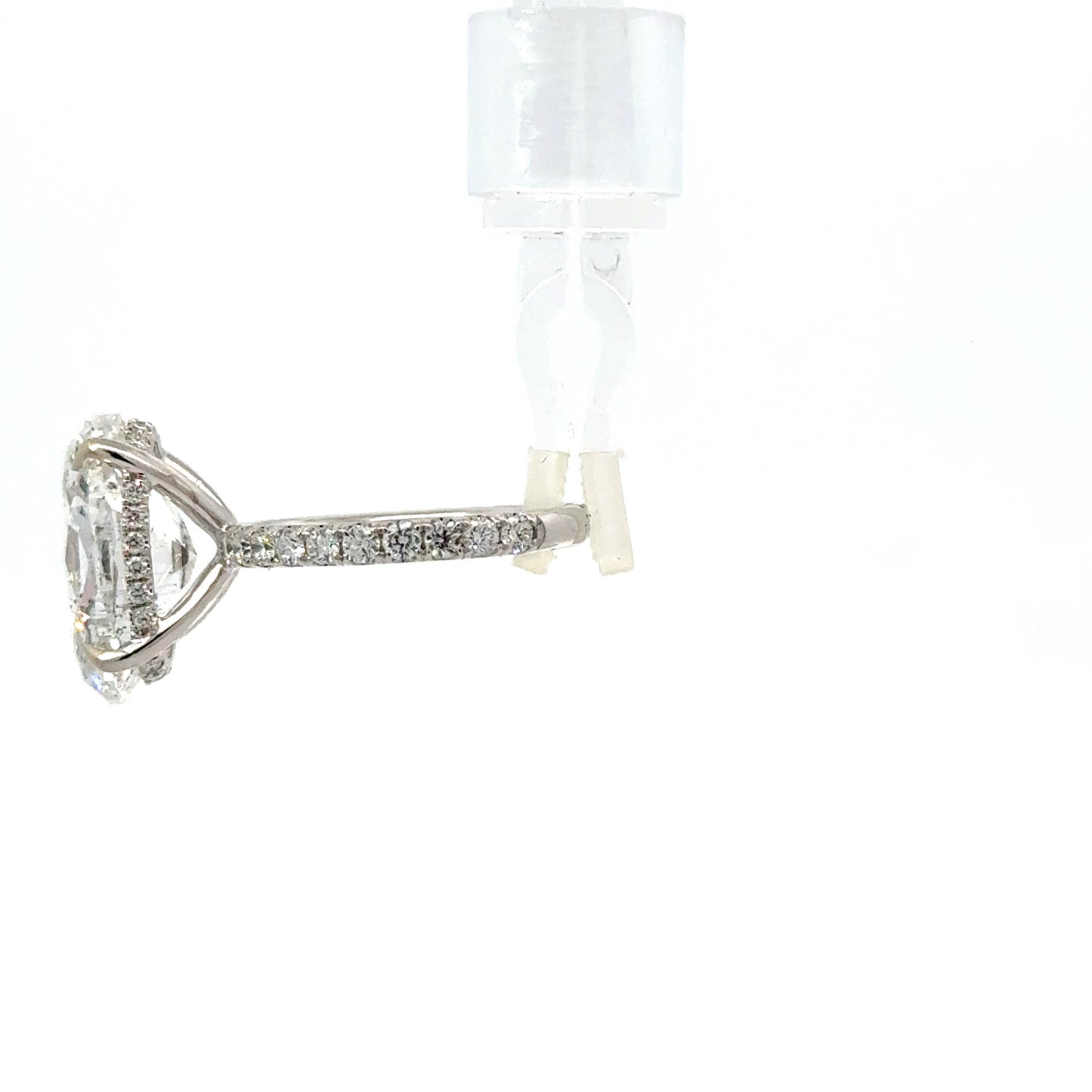 Lab Grown Diamond Oval 7ct Engagement Ring 18K with Side Diamond Band